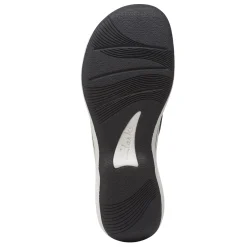 Clarks Sandals|Women's , Brinkley Flora Sandal Black