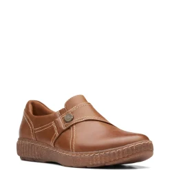 Clarks Flats|Women's , Caroline Pearl Slip-On Dark Tan