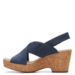 Clarks Wedges|Women's , Giselle Dove Sandal Navy