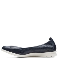 Clarks Flats|Women's , Jenette Ease Flat Navy