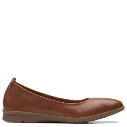 Clarks Flats|Women's , Jenette Ease Flat Tan Solid