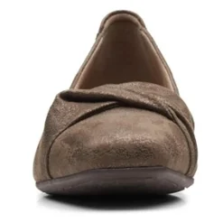 Clarks Flats|Women's , Tilmont Dalia Loafer Bronze Br