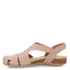Earth Origins Sandals|Women's , Birdine Slip-On Coco Light Brown