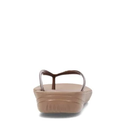 FitFlop Sandals|Women's , iQushion Flip-Flop Bronze