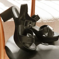 Naot Sandals|Women's , Elite Sandal Black Shiny