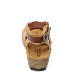 Naot Sandals|Women's , Verbena Sandal Oily Dune Nubuck