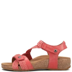 Taos Wedges|Women's , Trulie Sandal Coral