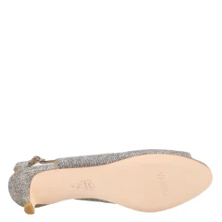 Vaneli Pumps & Heels|Women's , Buckie Sandal Platinum